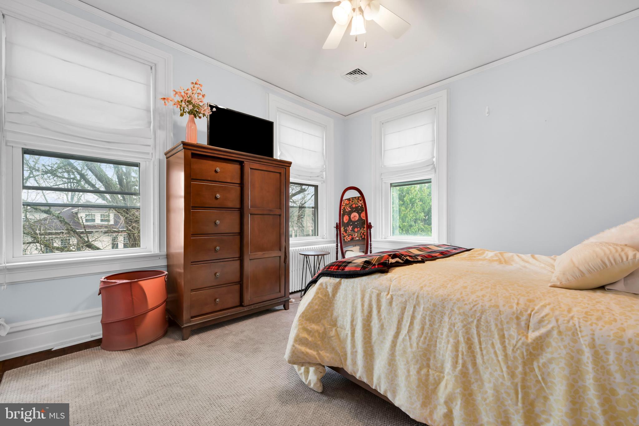 WEST END - Residential