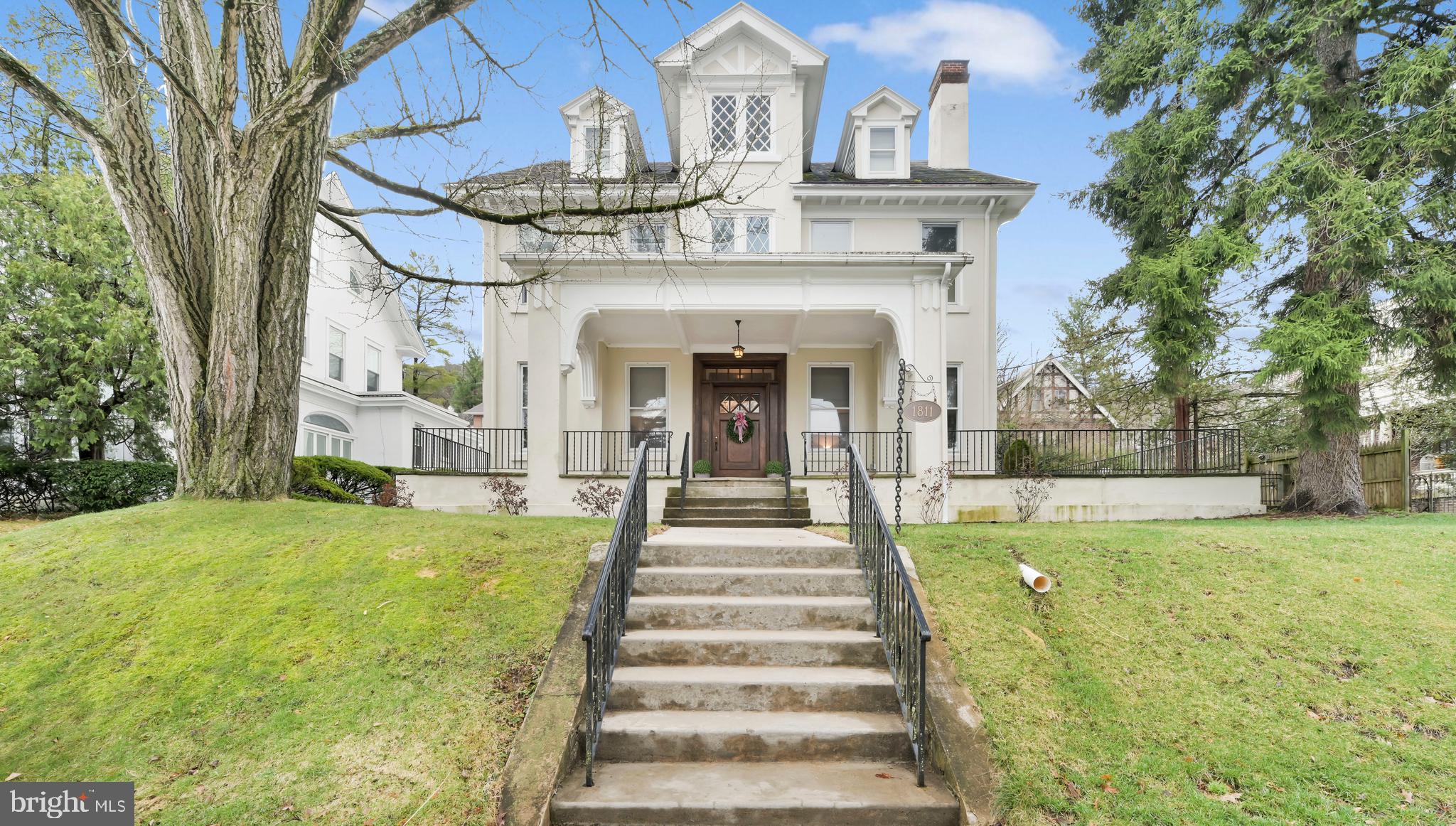 WEST END - Residential