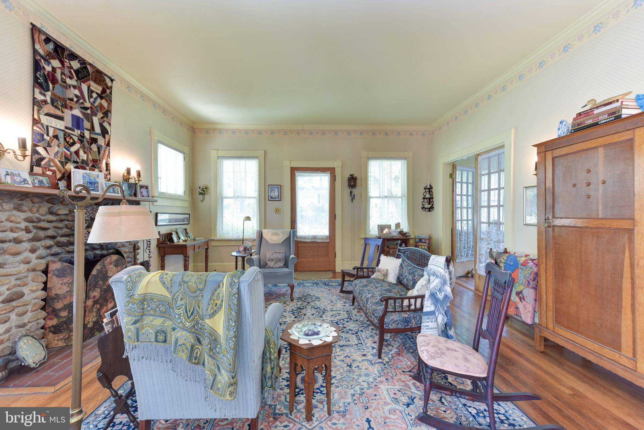 ROSEMONT - Residential