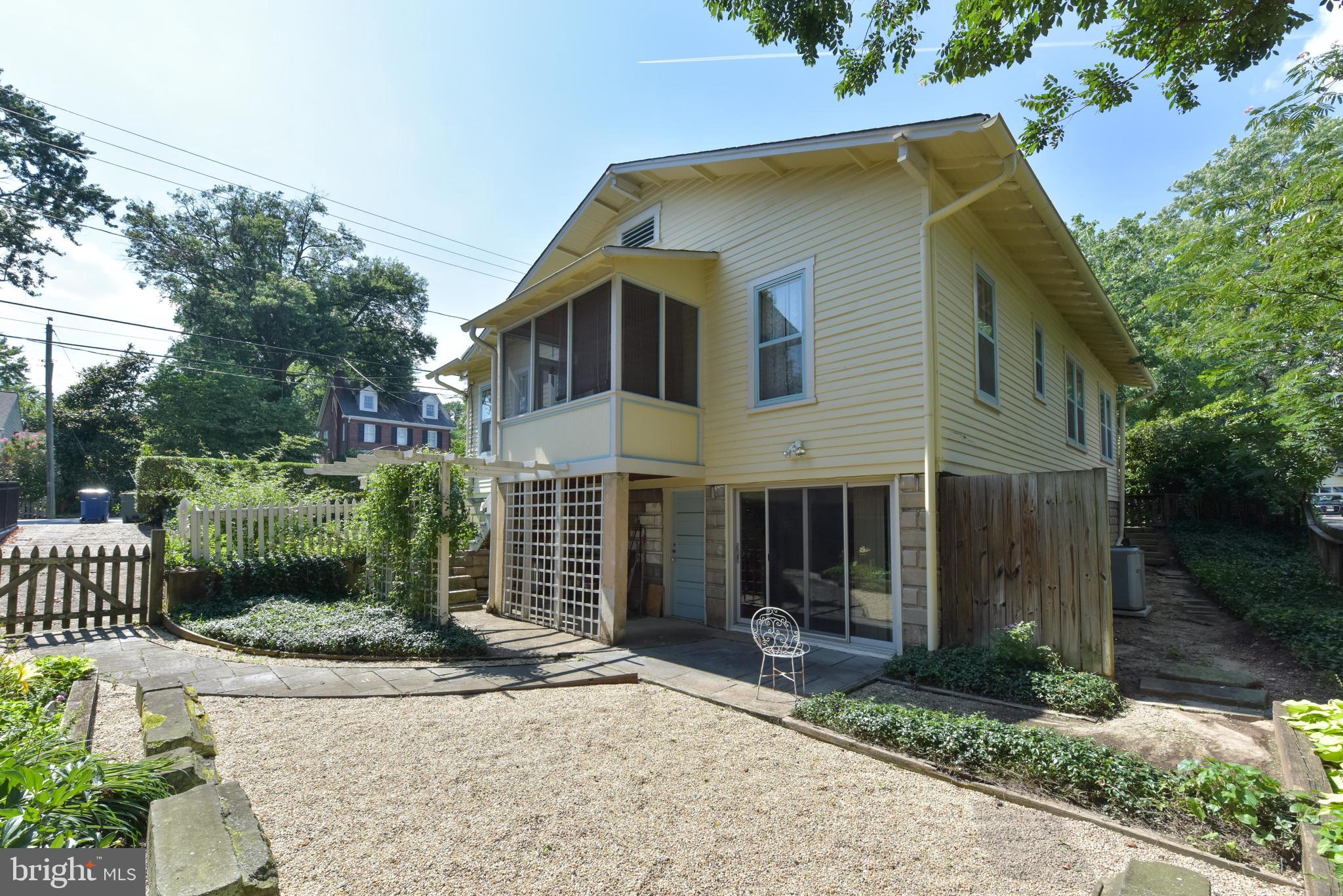 ROSEMONT - Residential