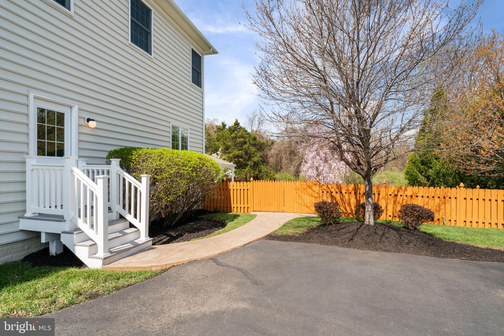 DOMINION VALLEY COUNTRY CLUB - Residential