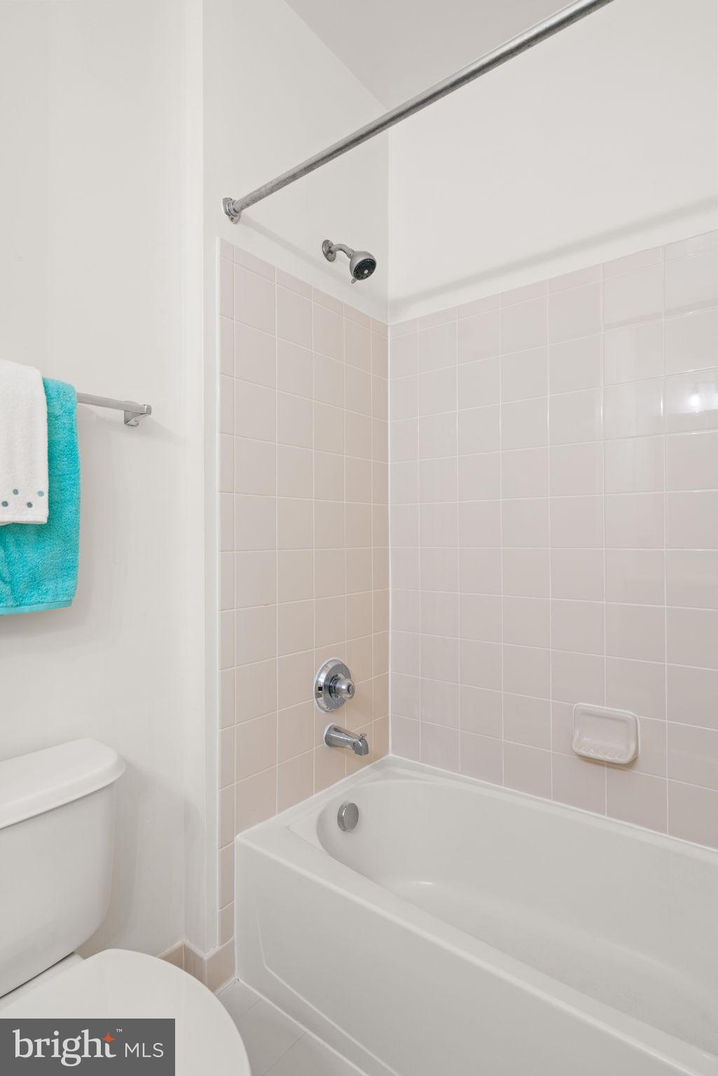 DOMINION VALLEY COUNTRY CLUB - Residential