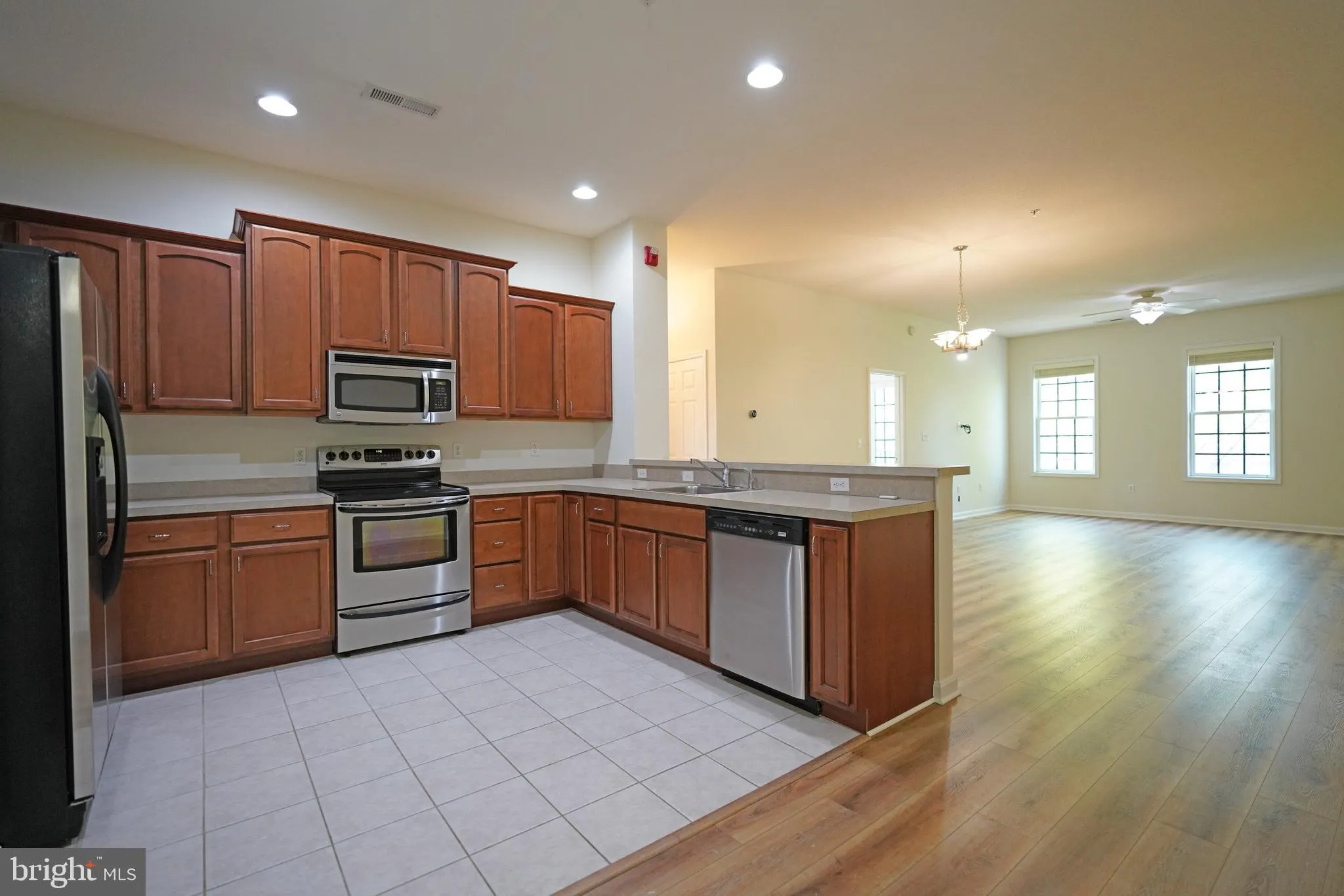 Lewes, Delaware 19958, United States, 2 Bedrooms Bedrooms, ,2 BathroomsBathrooms,Residential,Active,124870