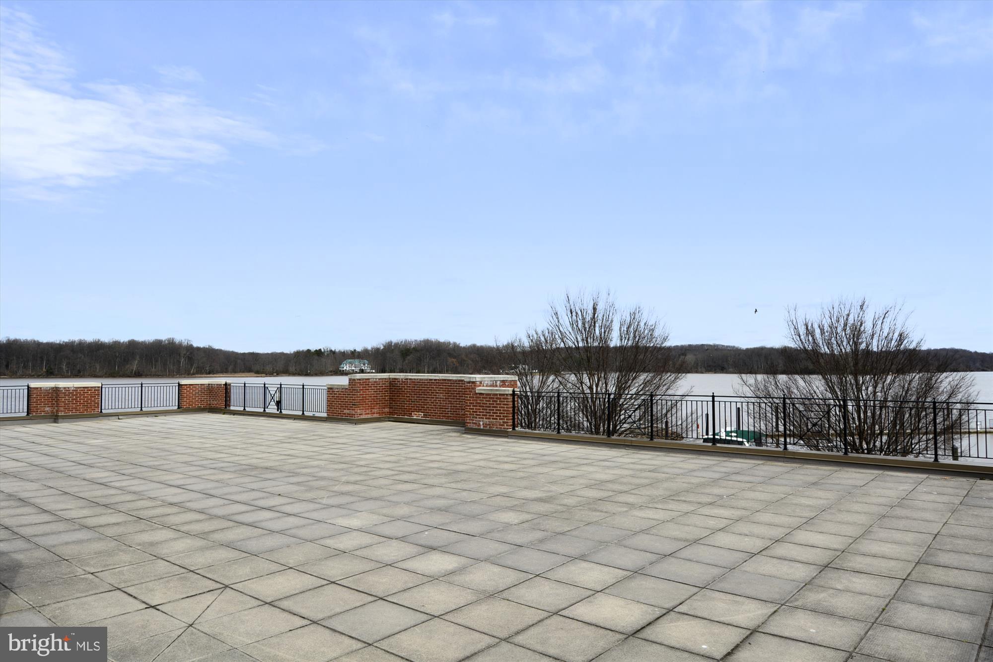 BELMONT BAY - Residential Lease