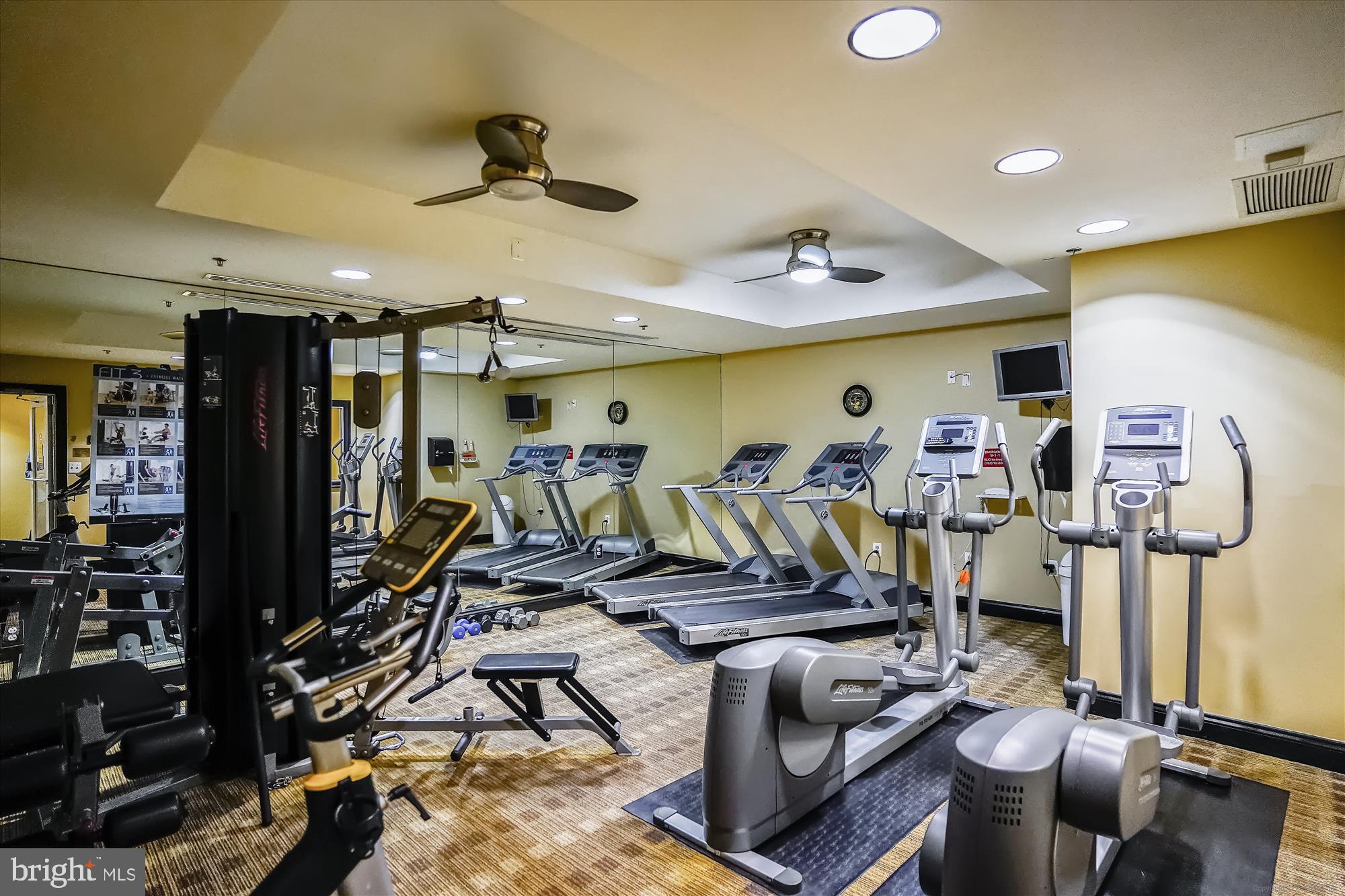 BELMONT BAY - Residential Lease