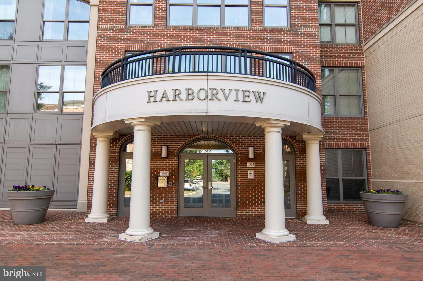 BELMONT BAY - Residential Lease