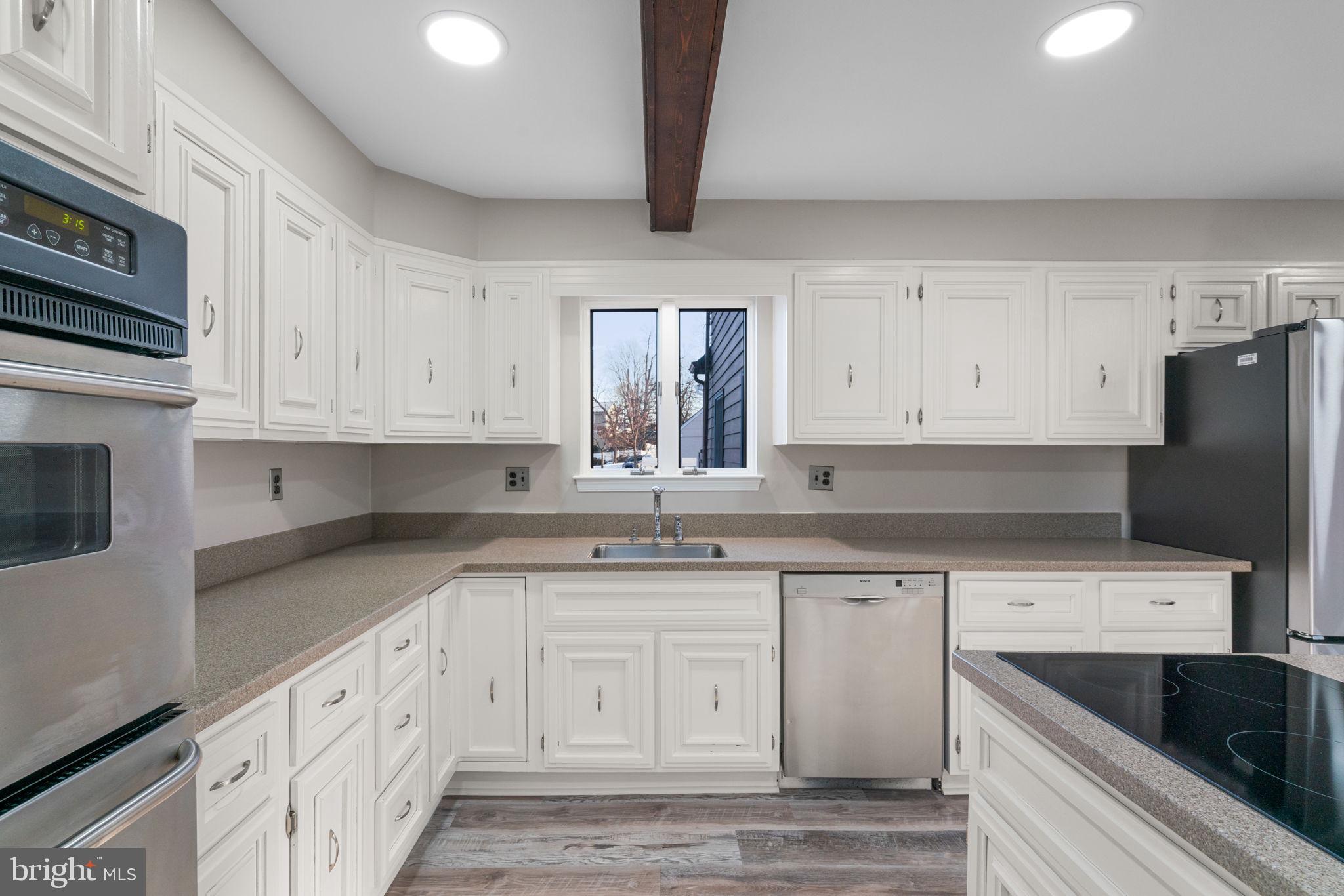 BEVERLEY HILLS - Residential