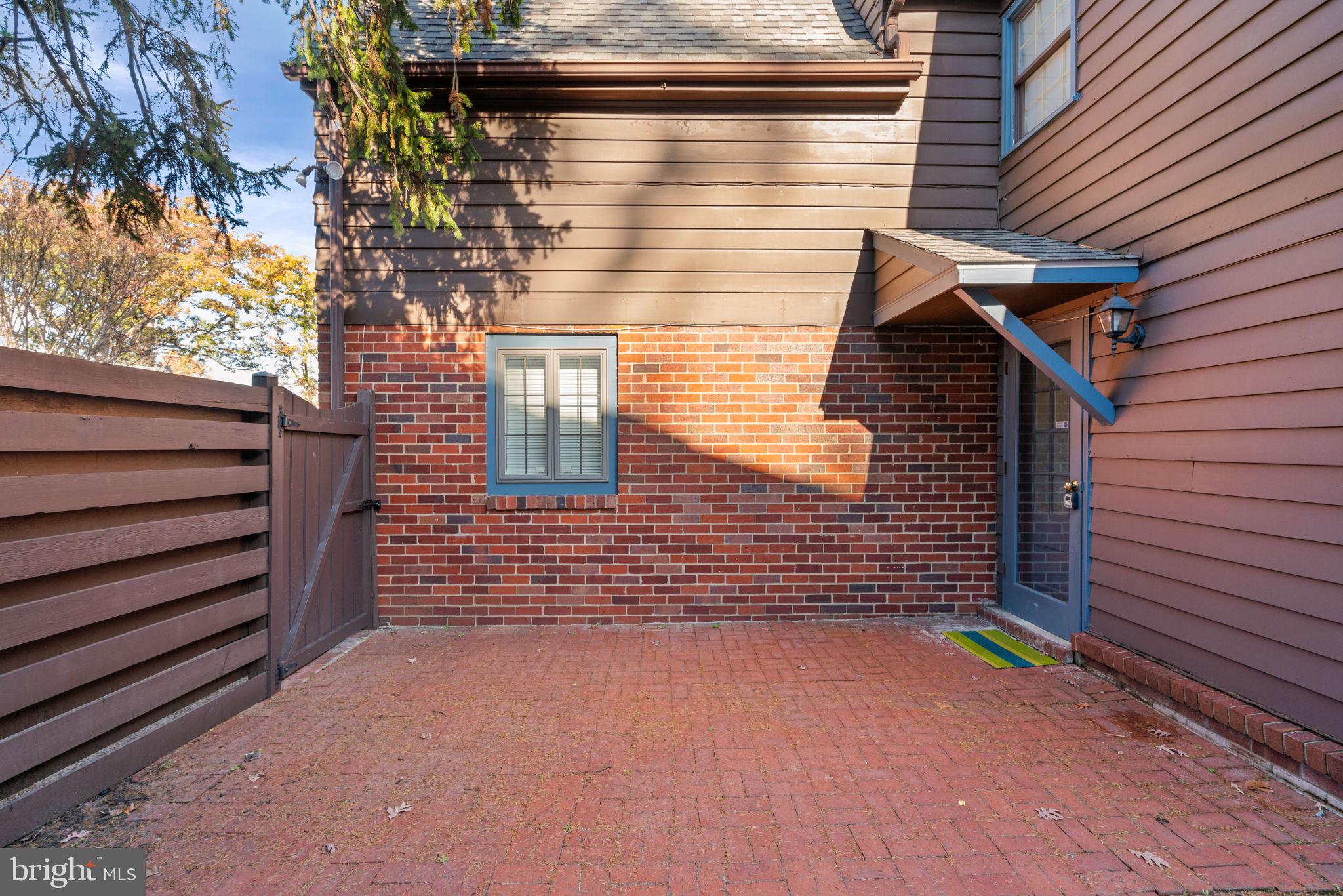 BEVERLEY HILLS - Residential