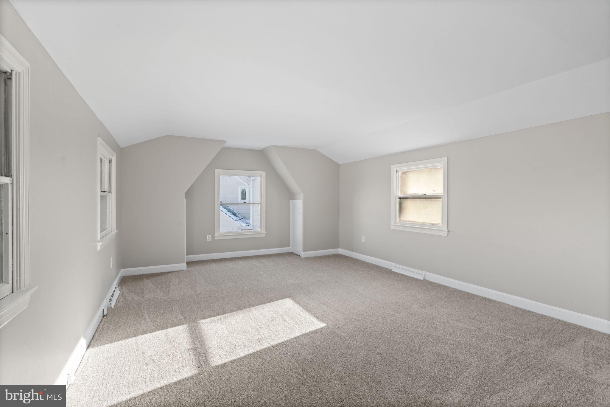 BEVERLEY HILLS - Residential