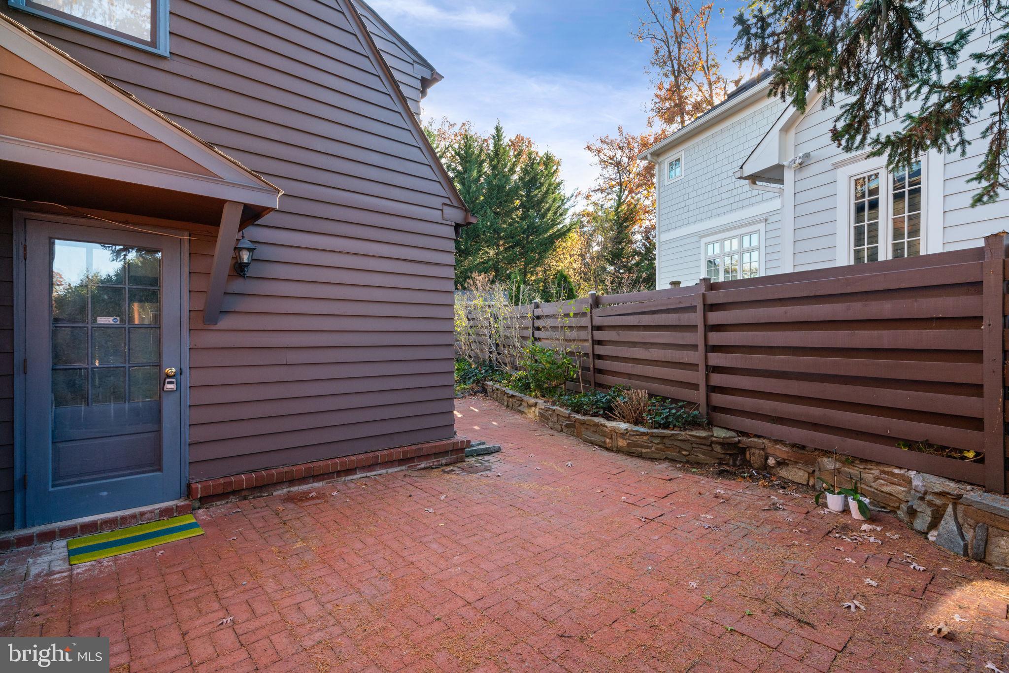 BEVERLEY HILLS - Residential