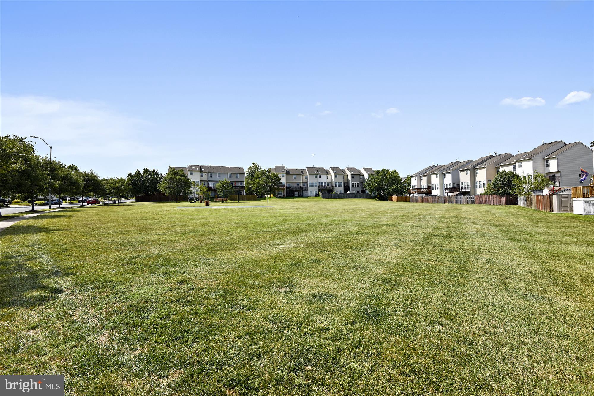 RIDGE COMMONS - Residential