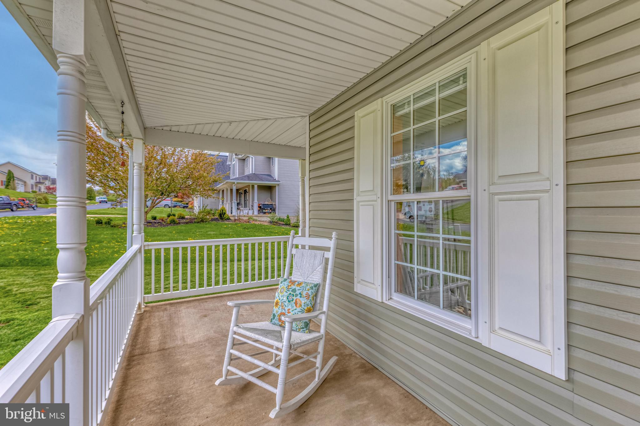 HAMPTON HILLS - Residential