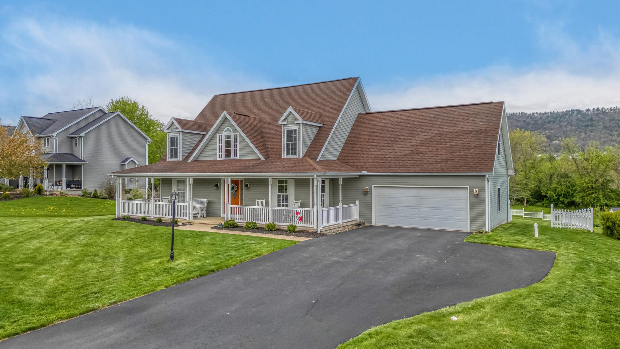 HAMPTON HILLS - Residential