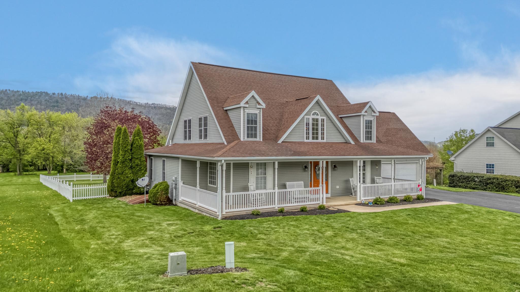 HAMPTON HILLS - Residential