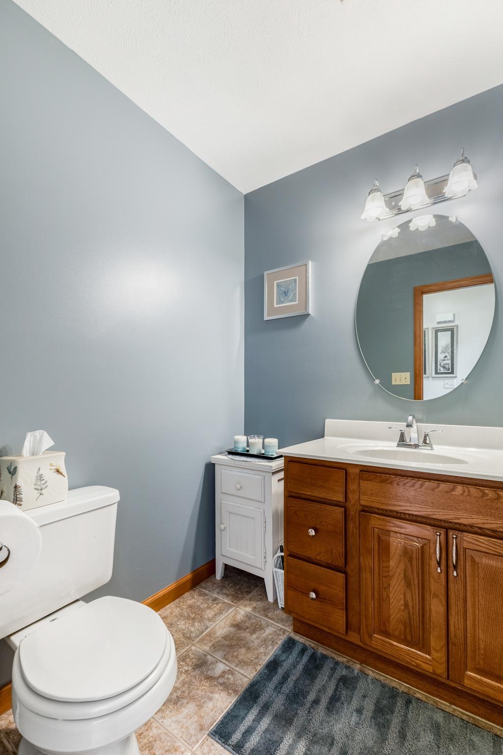 HAMPTON HILLS - Residential