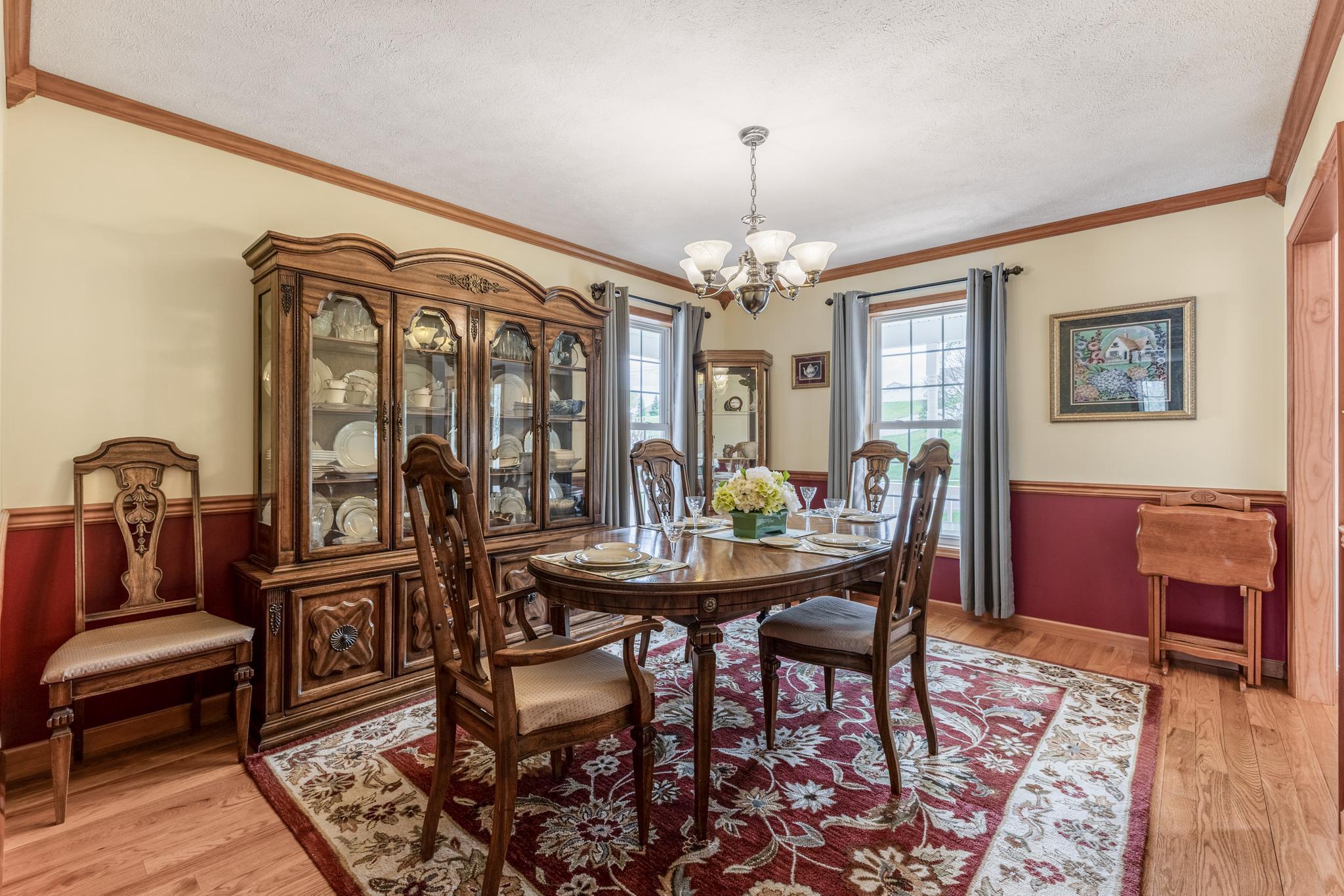 HAMPTON HILLS - Residential