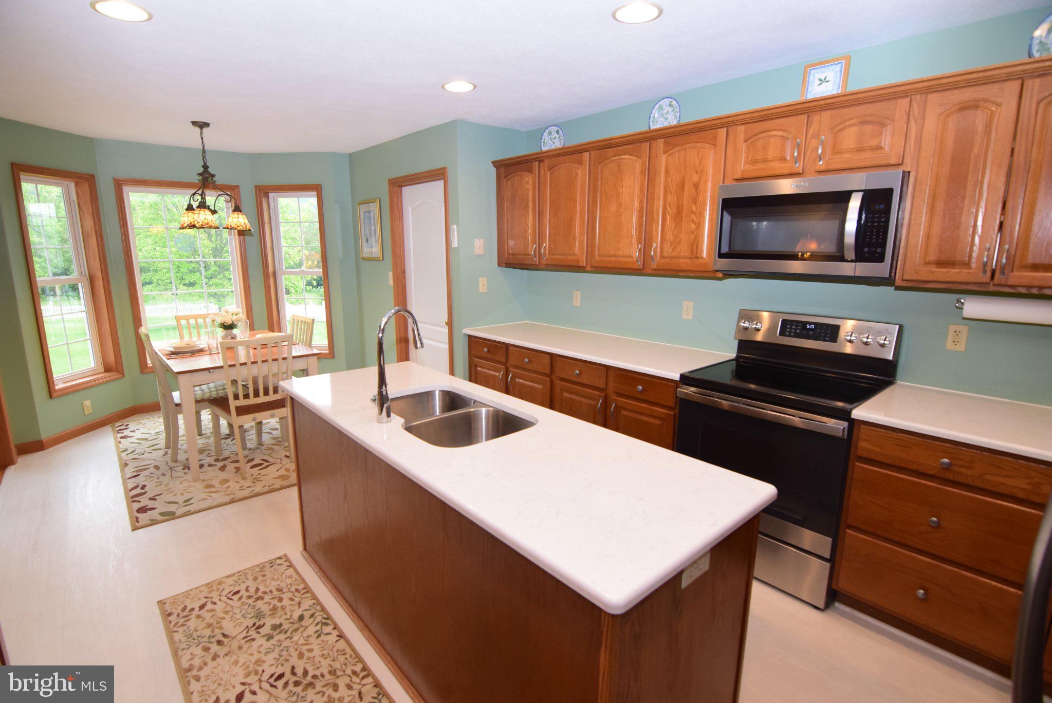 HAMPTON HILLS - Residential