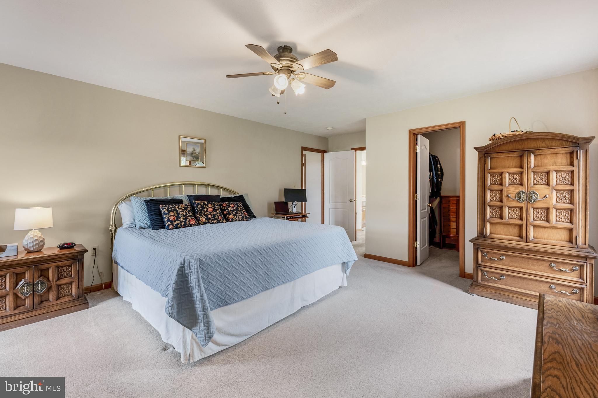 HAMPTON HILLS - Residential