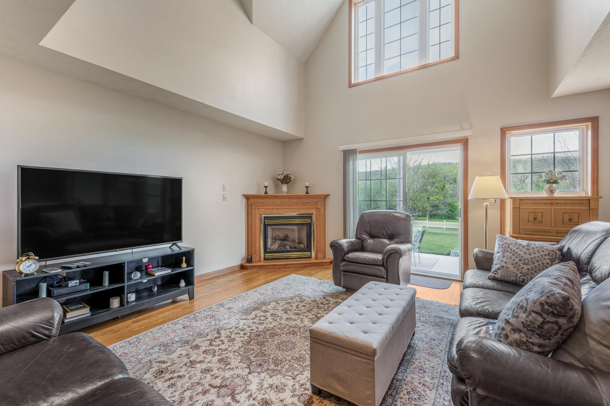 HAMPTON HILLS - Residential