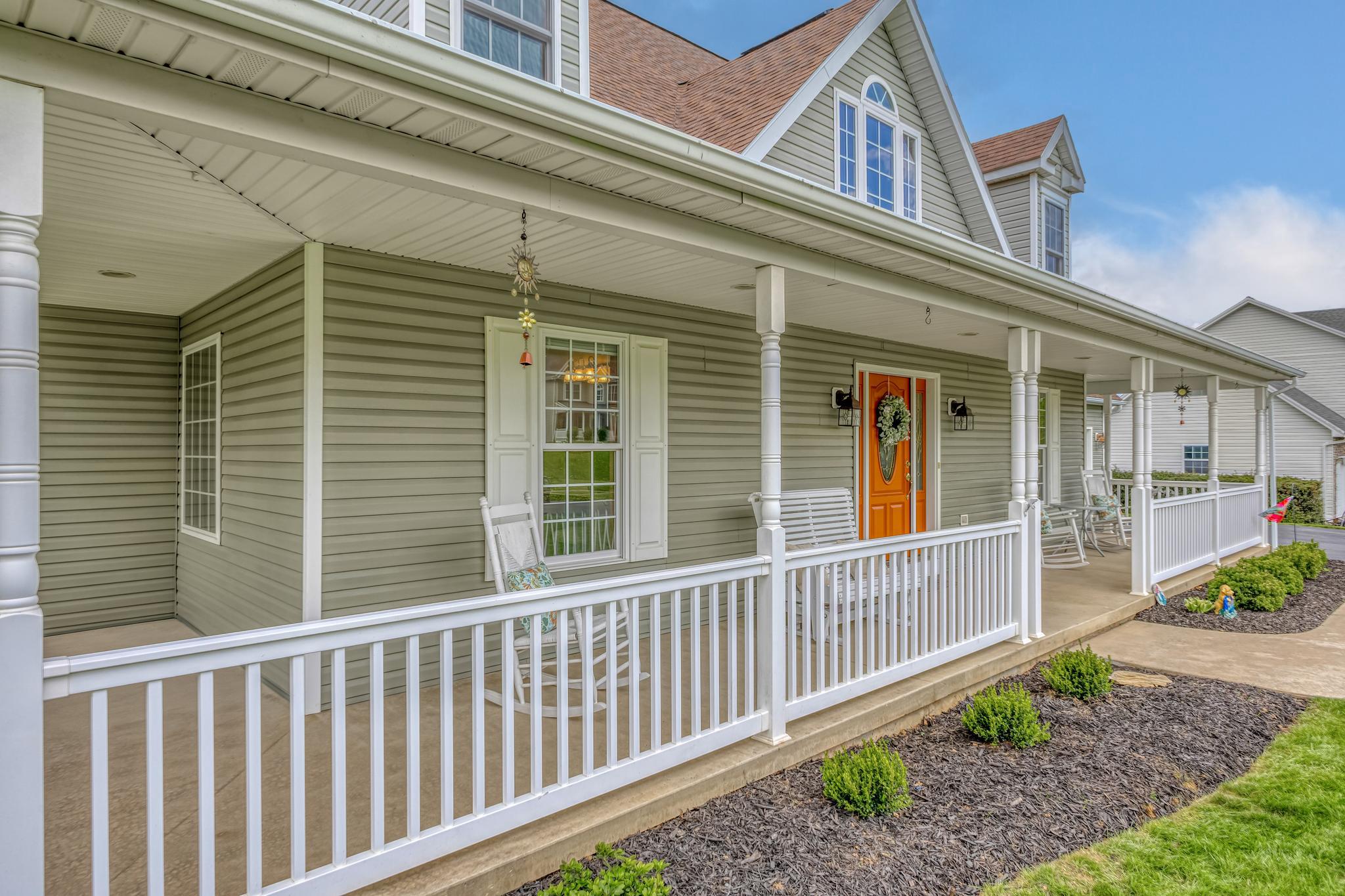 HAMPTON HILLS - Residential