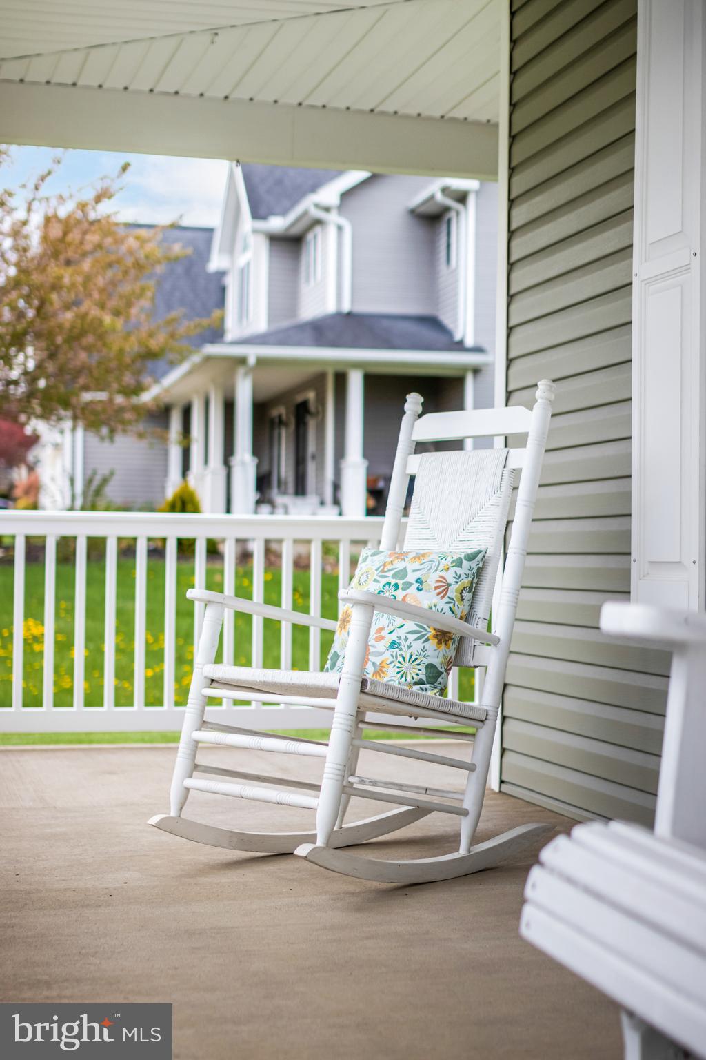 HAMPTON HILLS - Residential