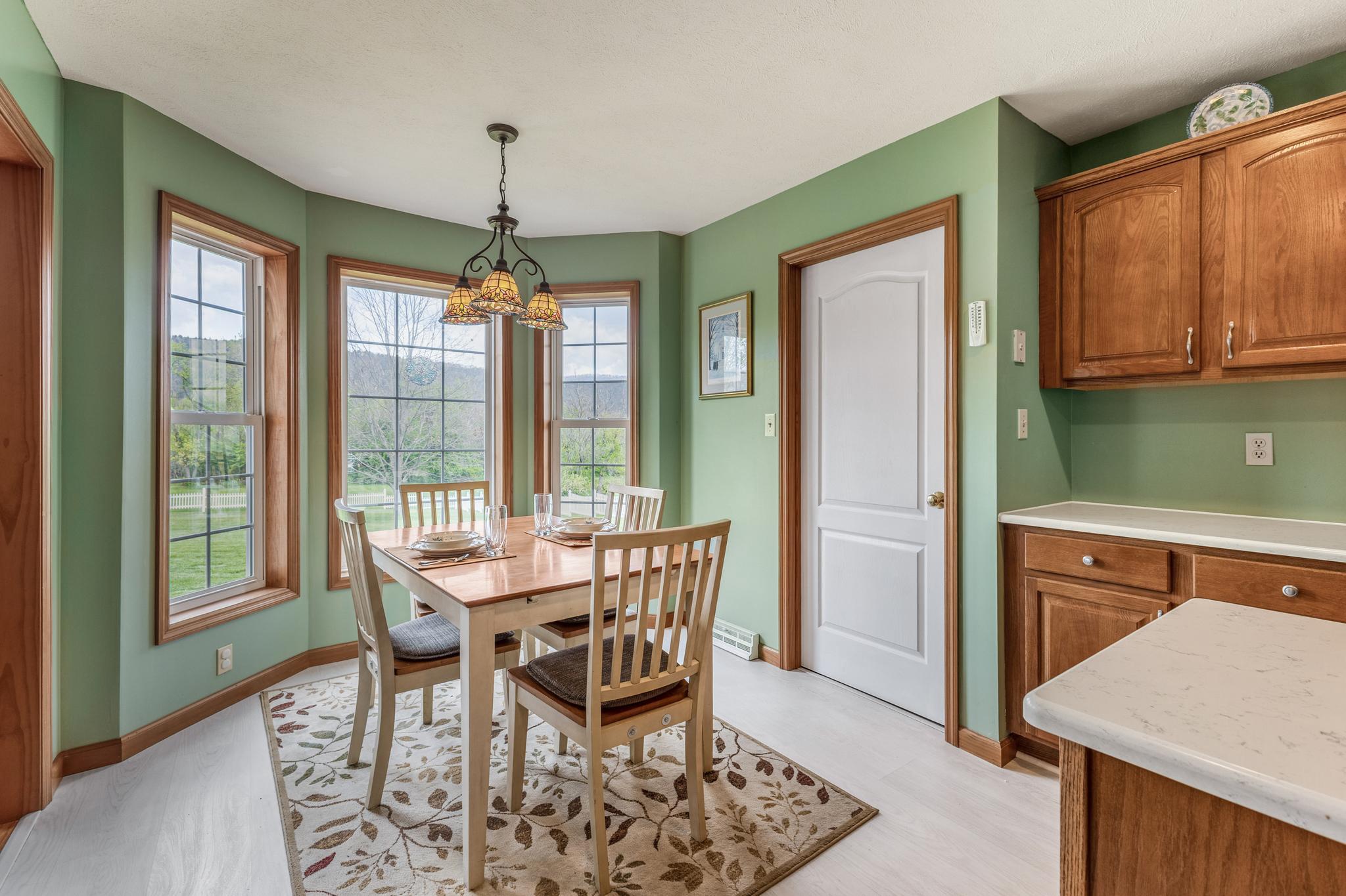 HAMPTON HILLS - Residential