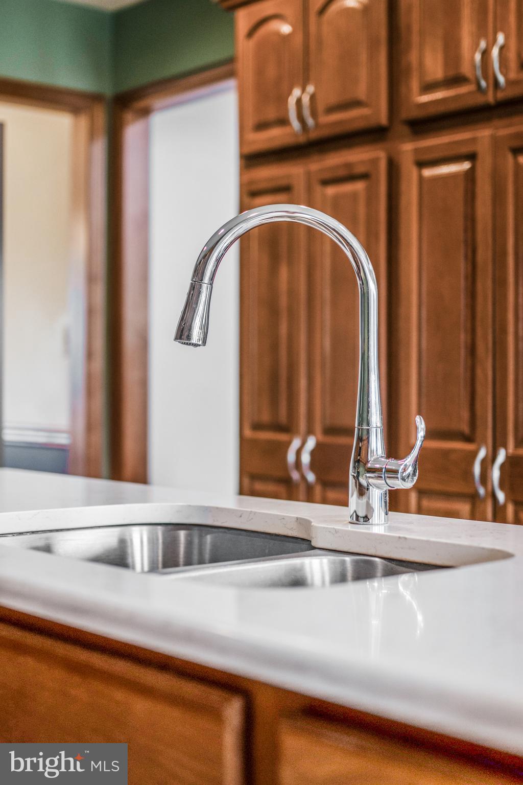 HAMPTON HILLS - Residential