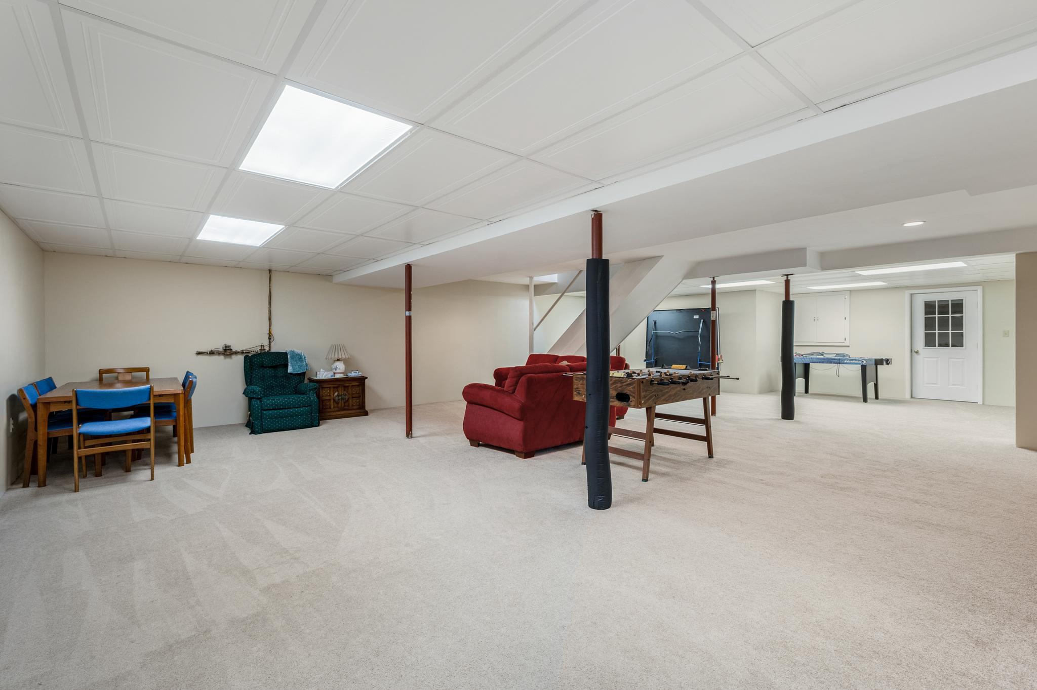 HAMPTON HILLS - Residential