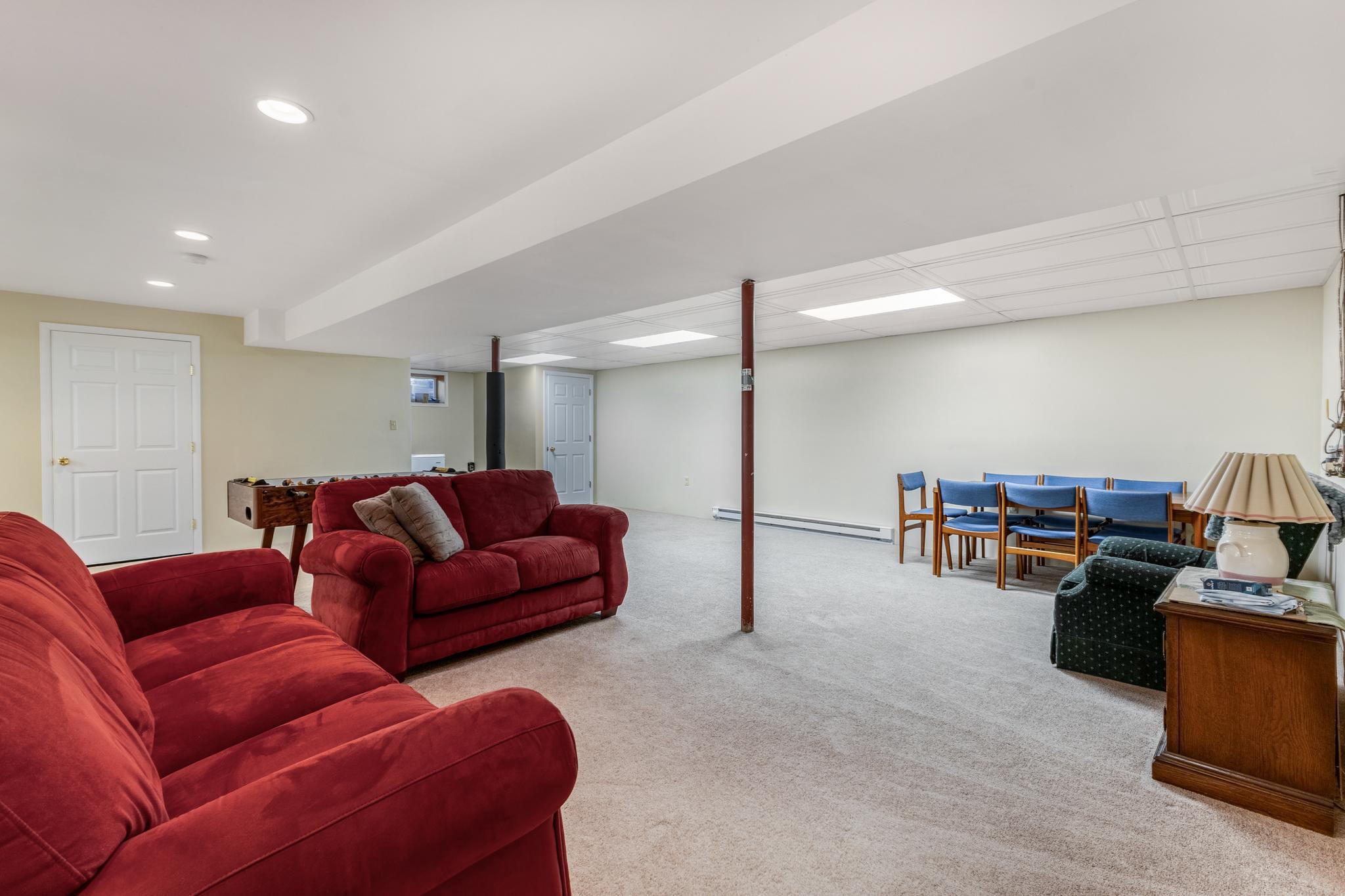 HAMPTON HILLS - Residential