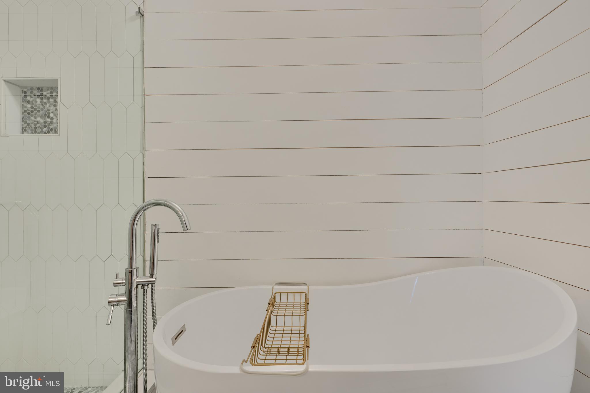 HAMPDEN HISTORIC DISTRICT - Residential