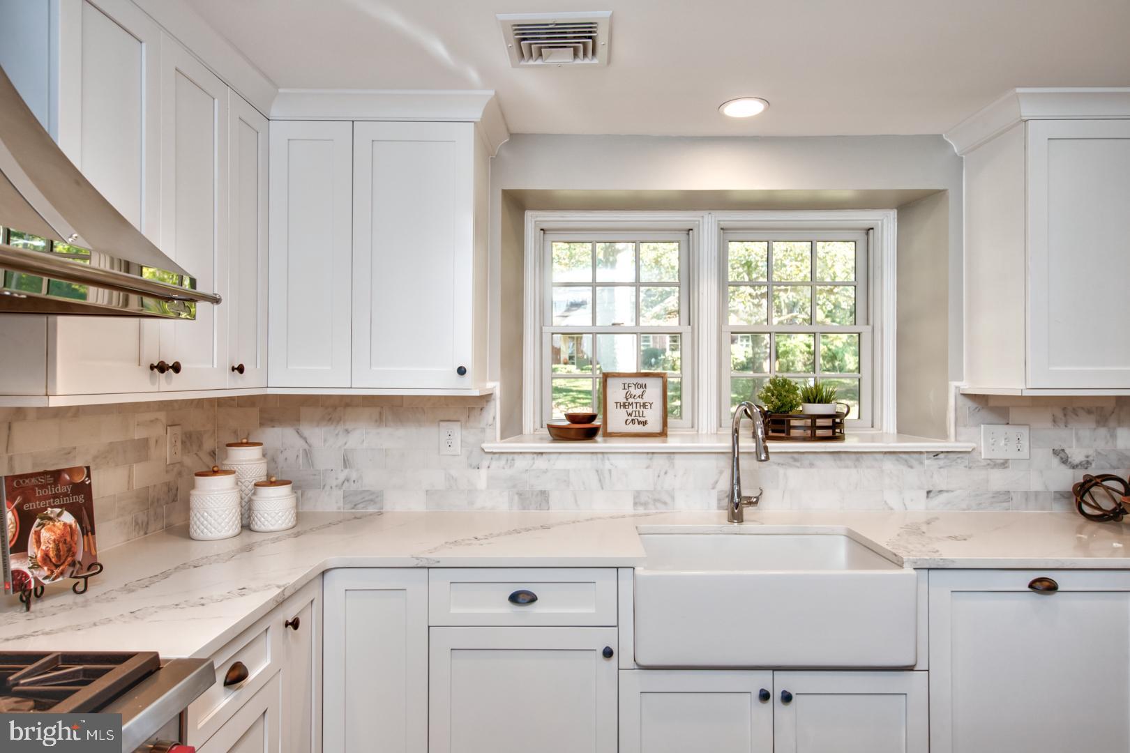 CHESTNUT HILL - Residential