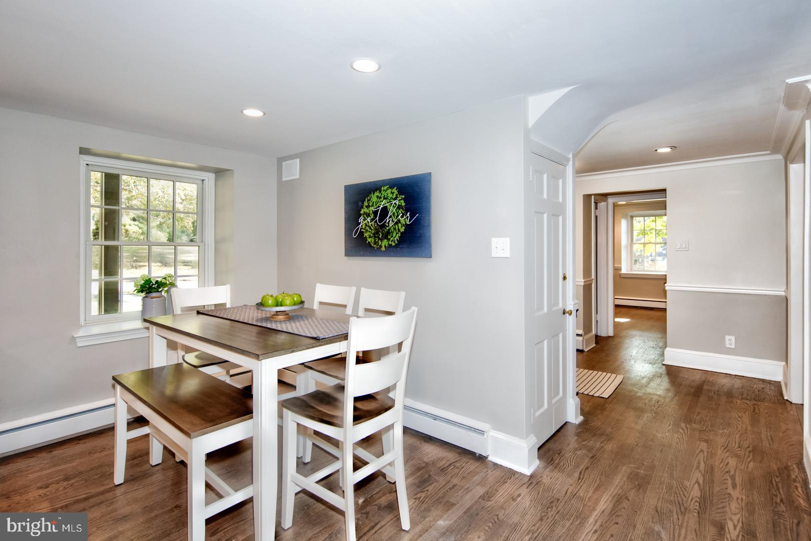 CHESTNUT HILL - Residential