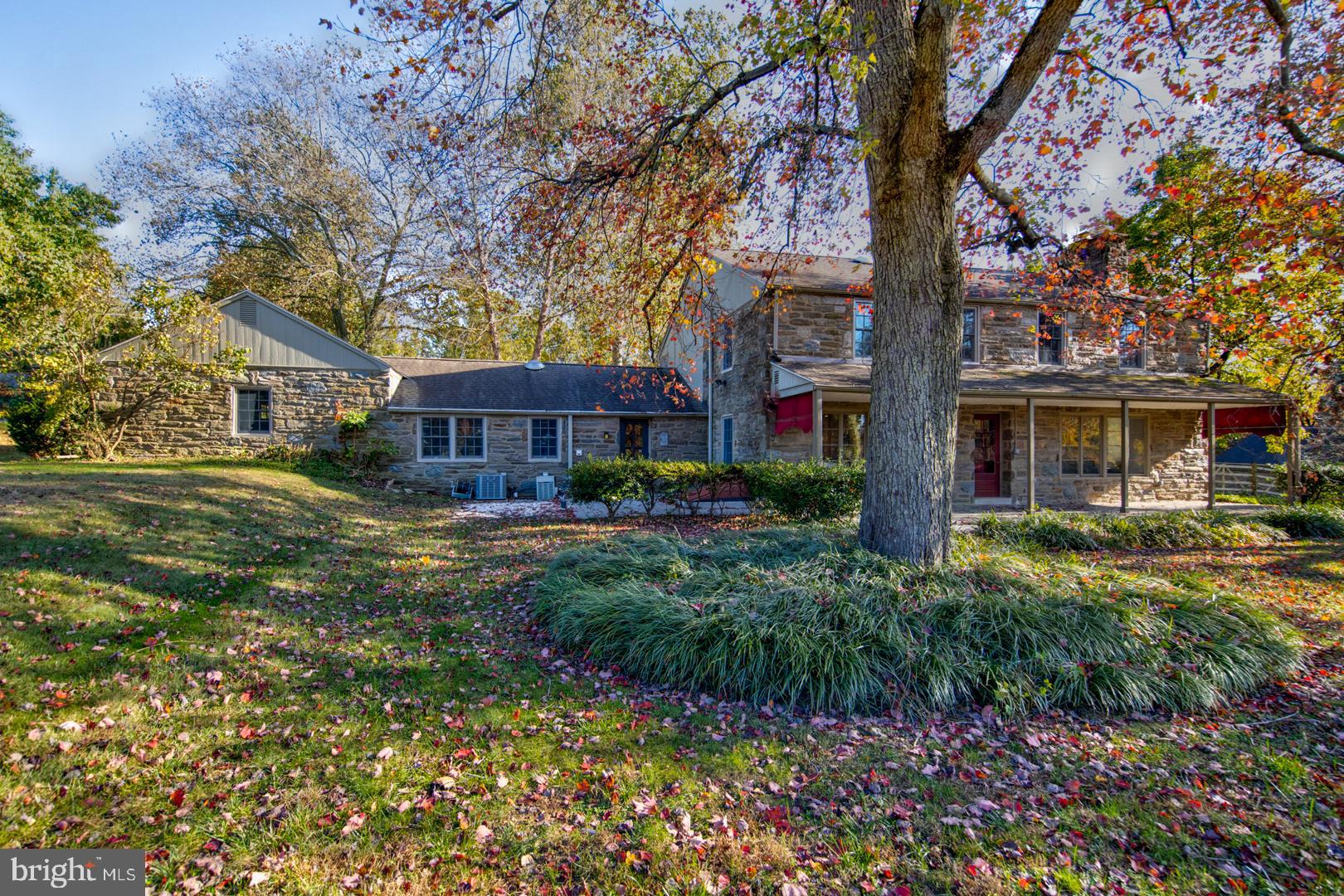 CHESTNUT HILL - Residential