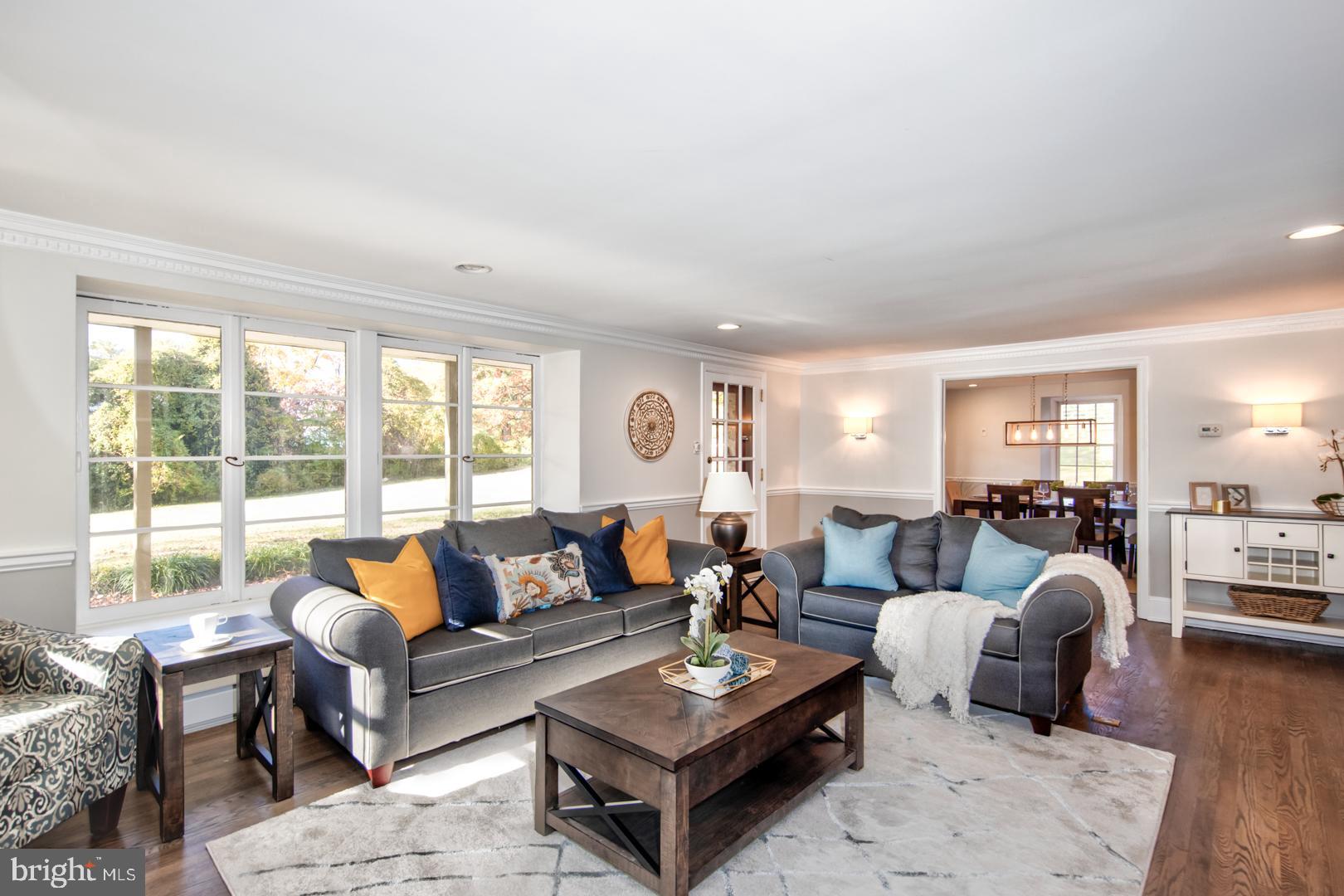 CHESTNUT HILL - Residential