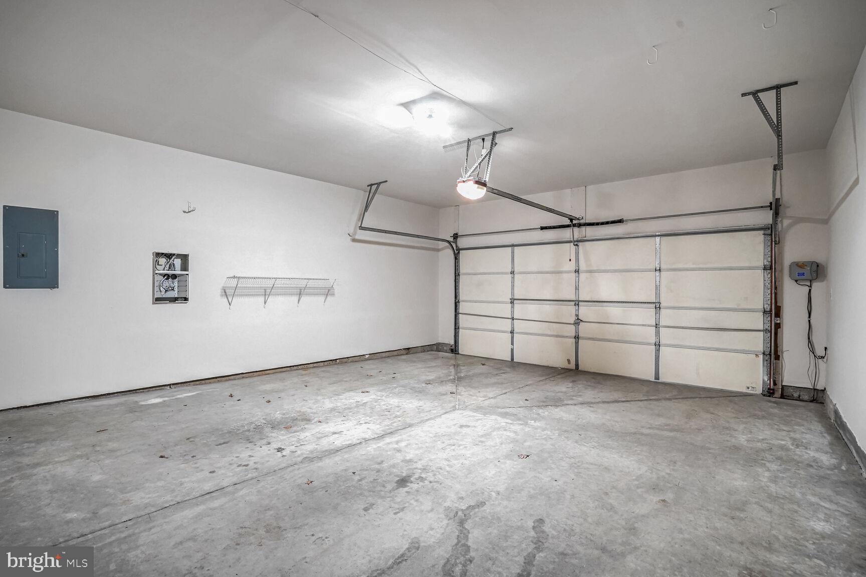 RIVER RIDGE - Residential Lease