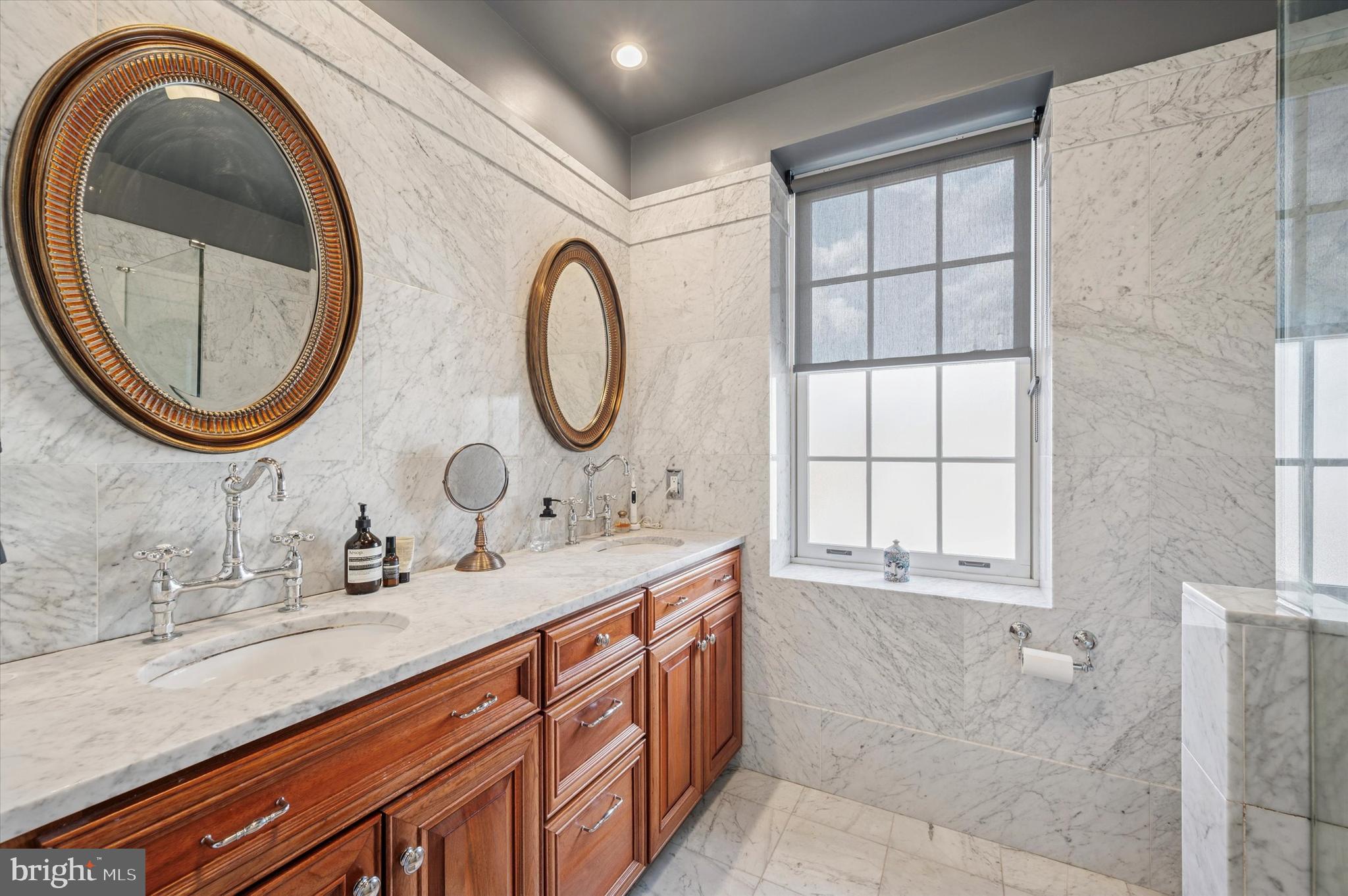 GRADUATE HOSPITAL - Residential Lease