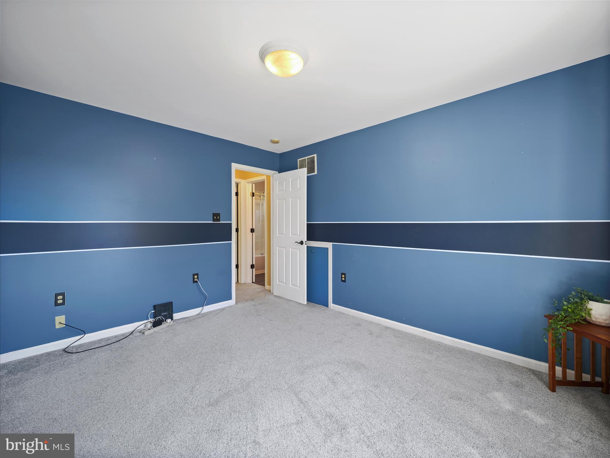 SPRING VALLEY - Residential