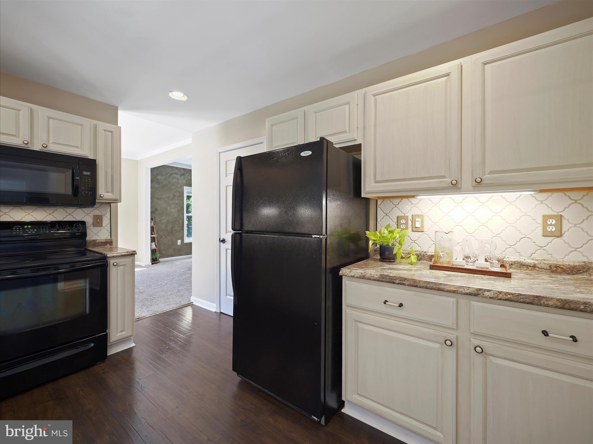 SPRING VALLEY - Residential