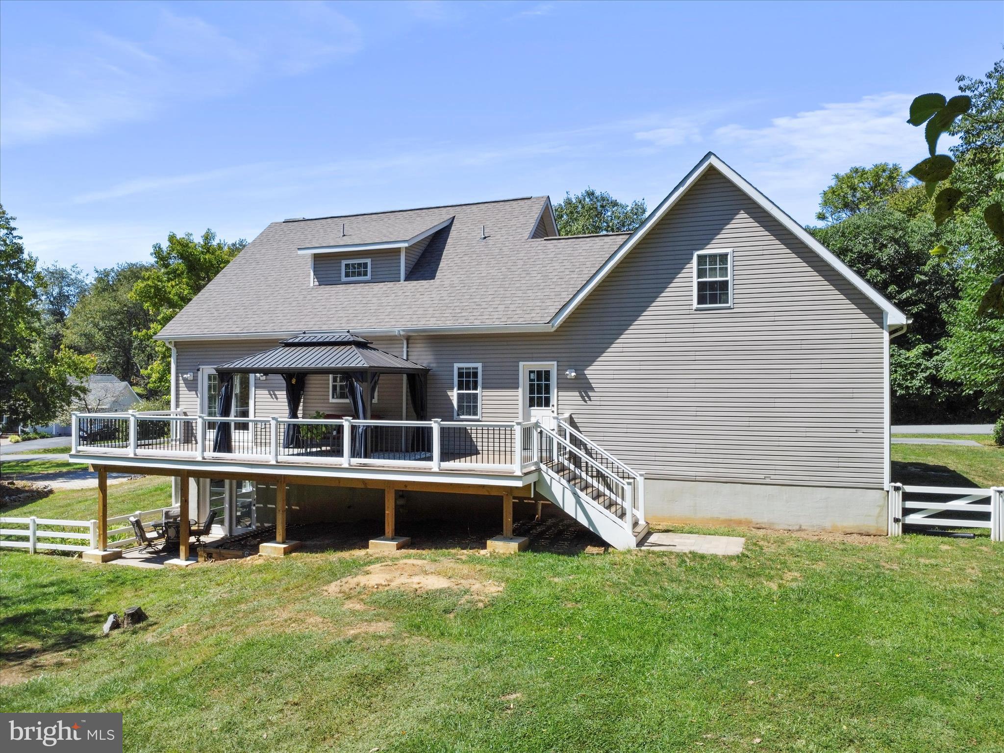 SPRING VALLEY - Residential