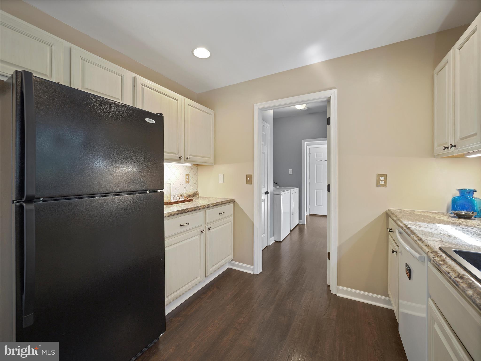 SPRING VALLEY - Residential