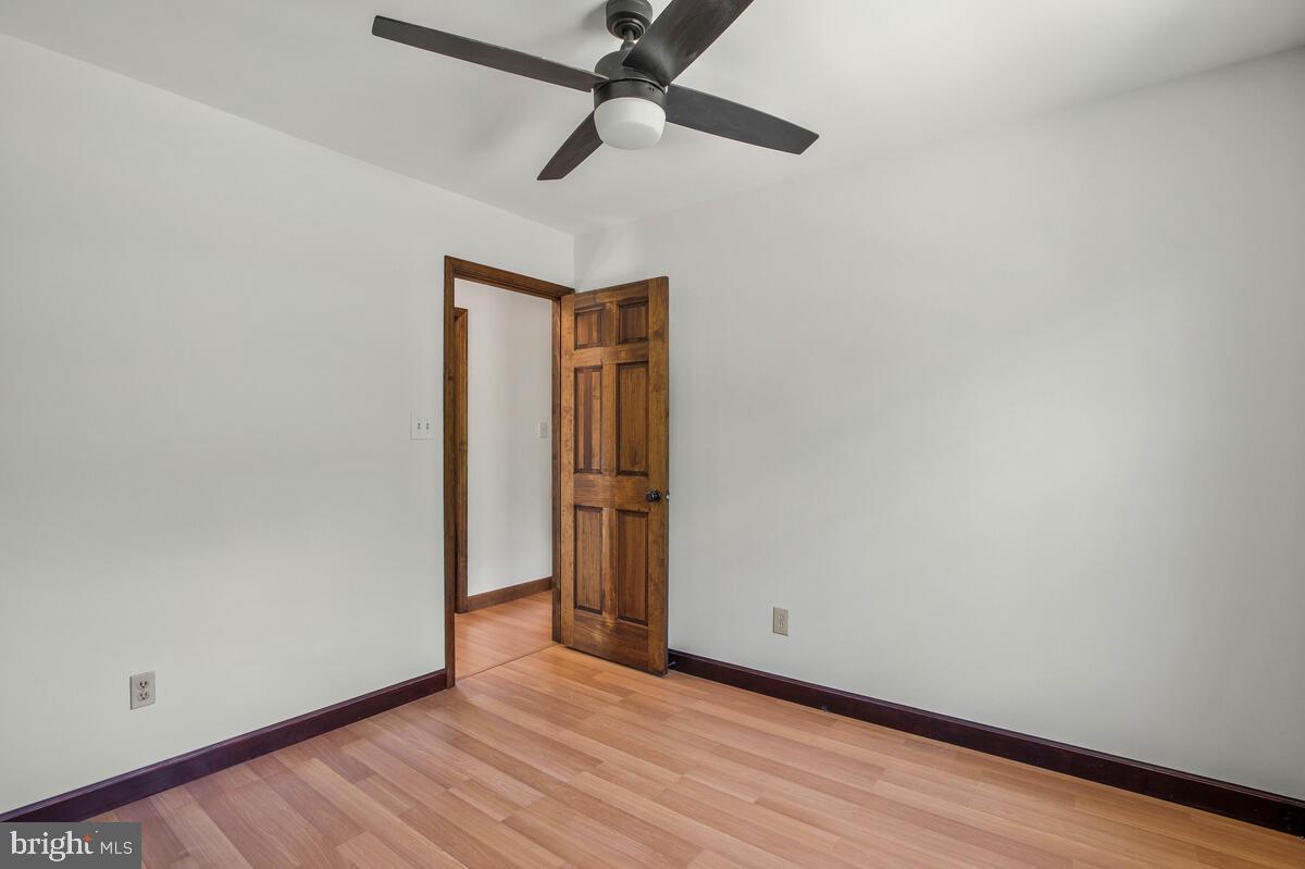 CHEVERLY HILLS - Residential