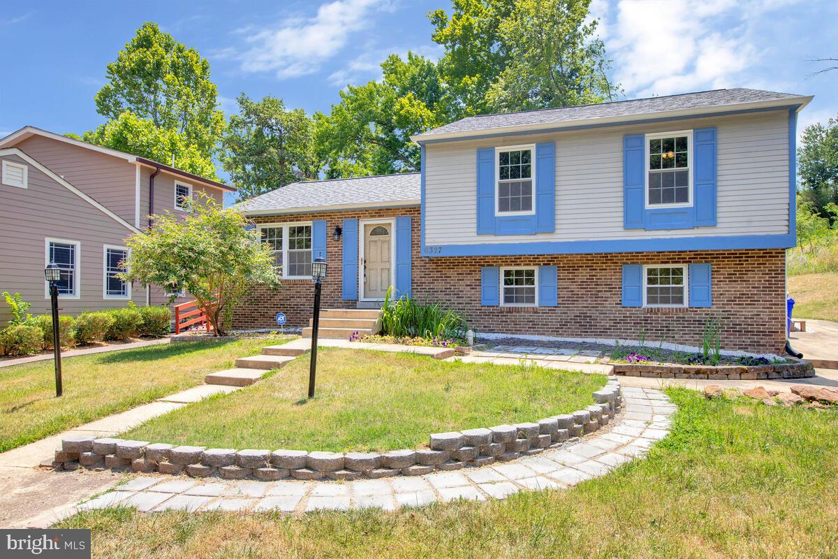 CHEVERLY HILLS - Residential