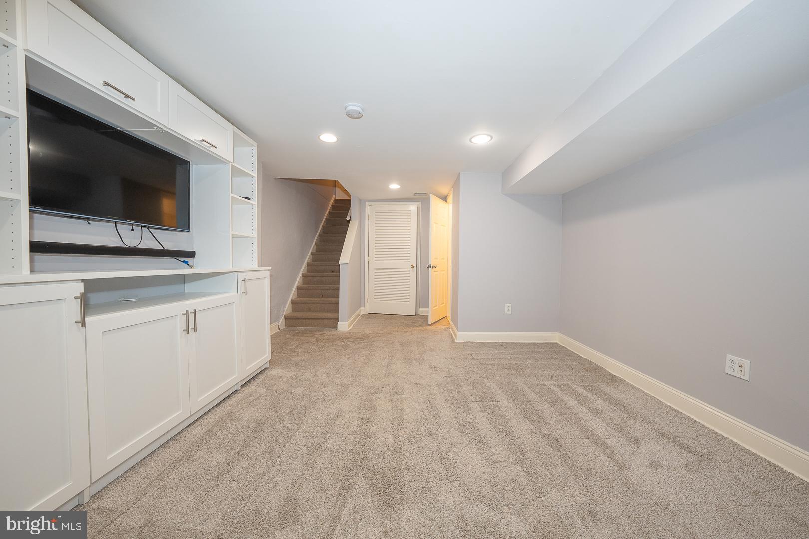 GRADUATE HOSPITAL - Residential