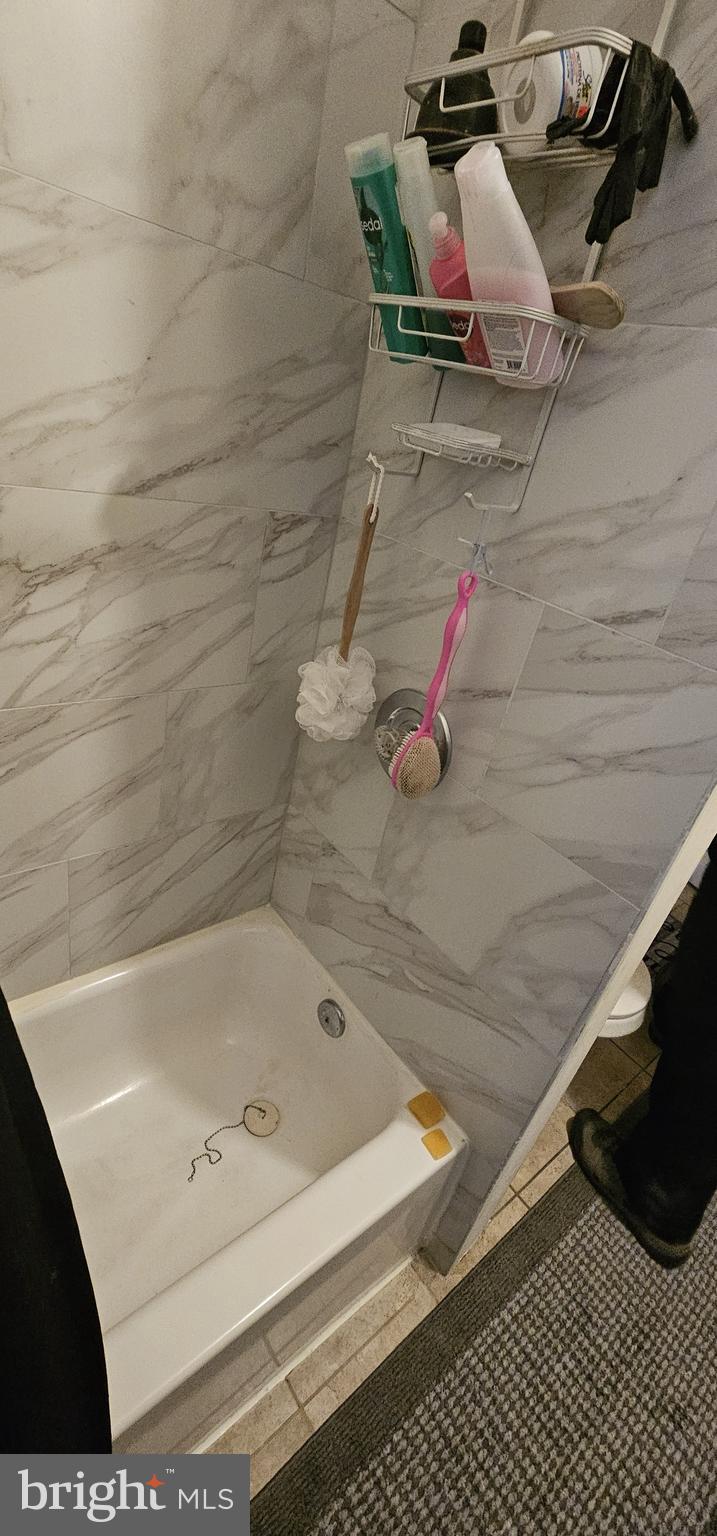 421 W MARSHALL STREET