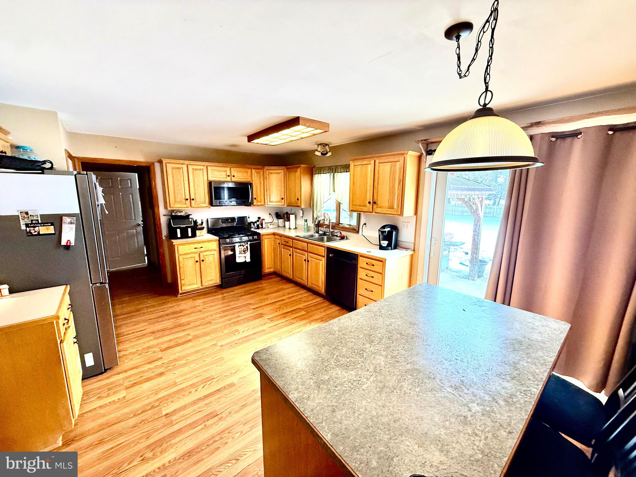 128 MEADOW RIDGE PARKWAY