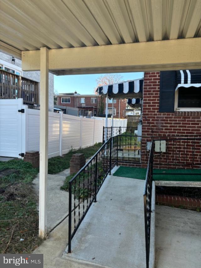 GLASSMANOR - Residential