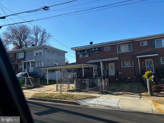 GLASSMANOR - Residential