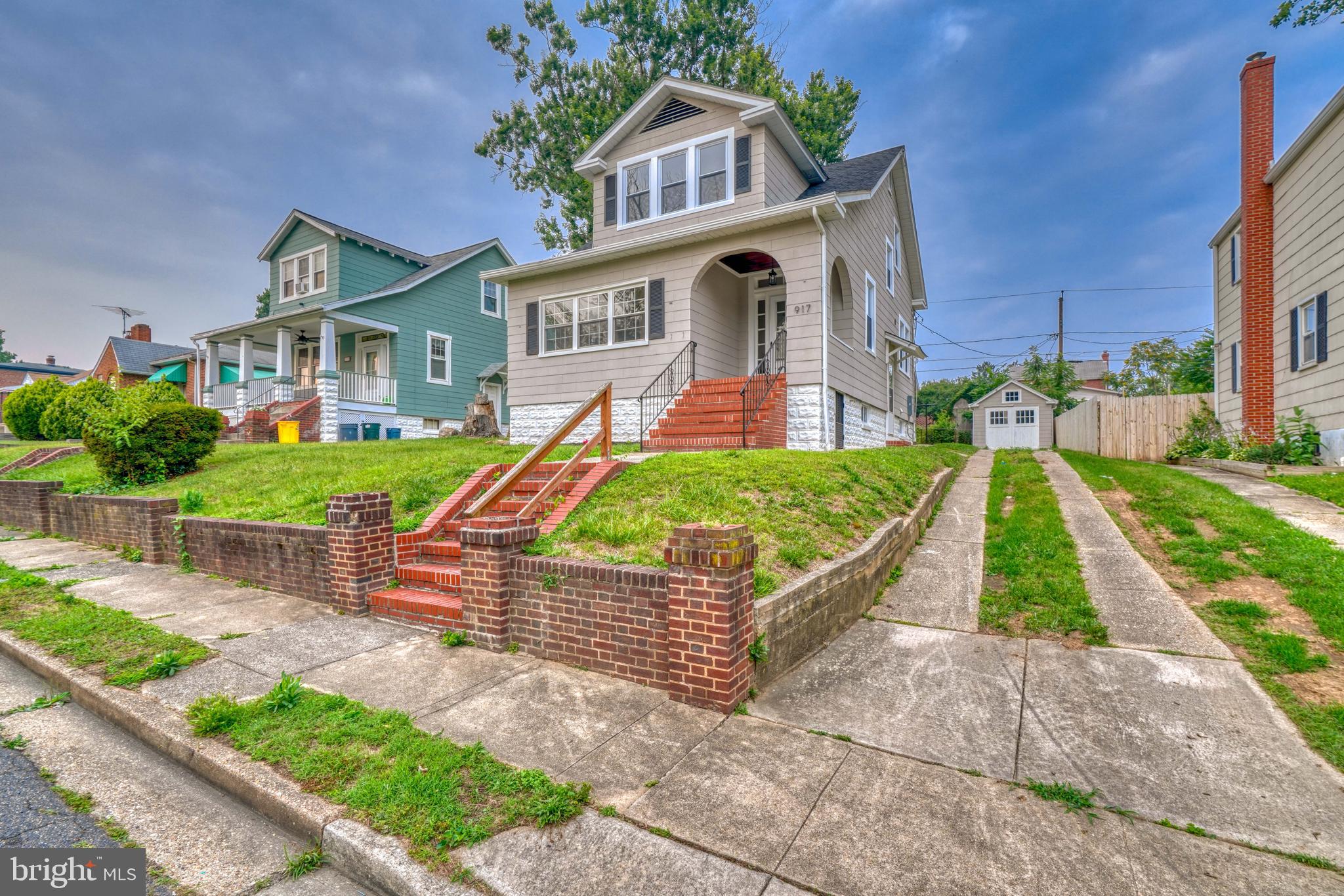 RIDGEWOOD - Residential