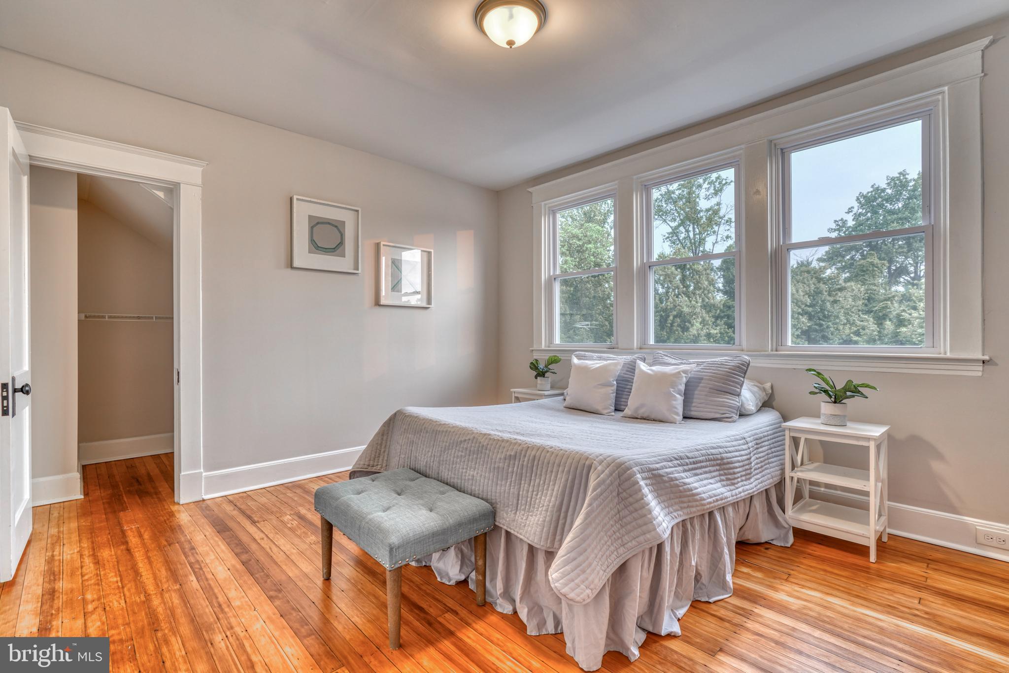 RIDGEWOOD - Residential