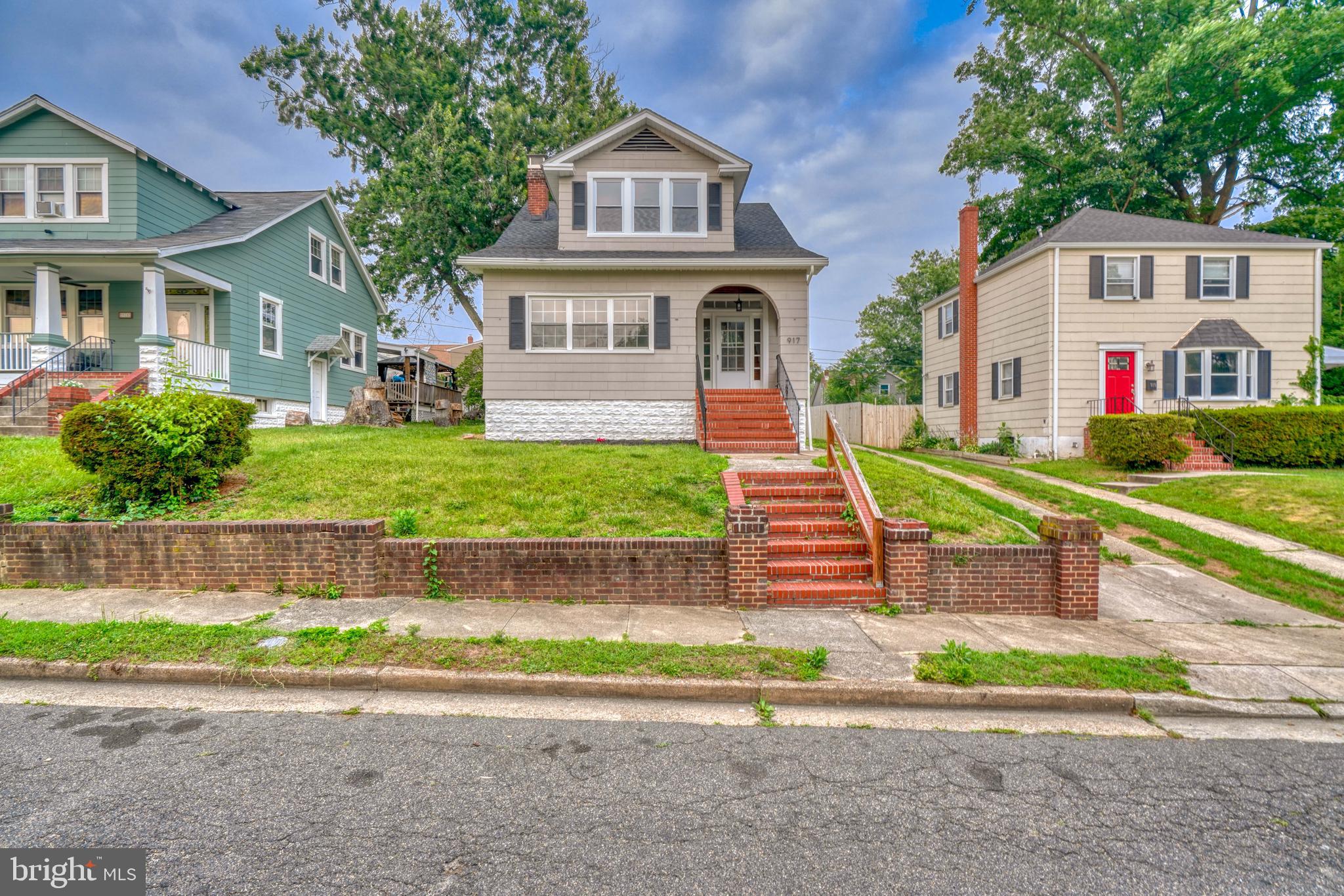 RIDGEWOOD - Residential